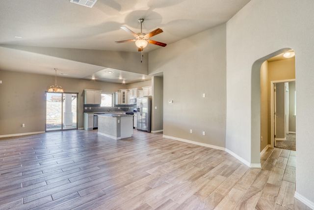 14191 EARL CHOKISKI, El Paso, TX 79938