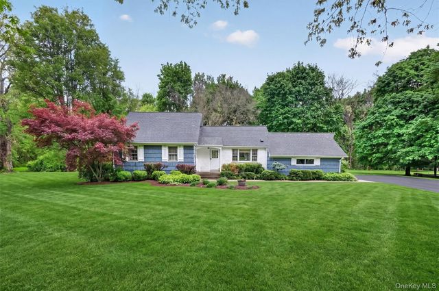 21 Saddle Ridge Drive, Hopewell Junction, NY 12533