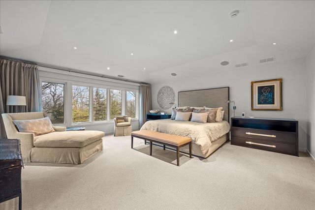 1643 Sylvester Place, Highland Park, IL 60035