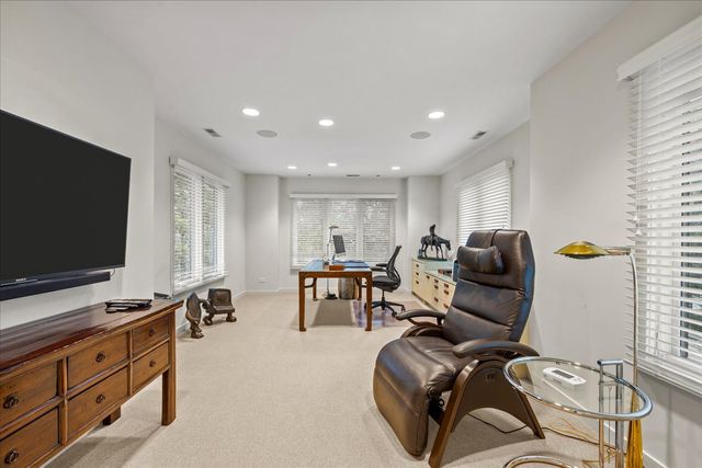 1643 Sylvester Place, Highland Park, IL 60035