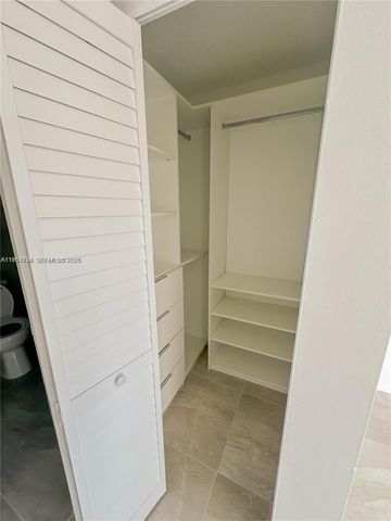 16546 NE 26th Ave 4J, North Miami Beach, FL 33160