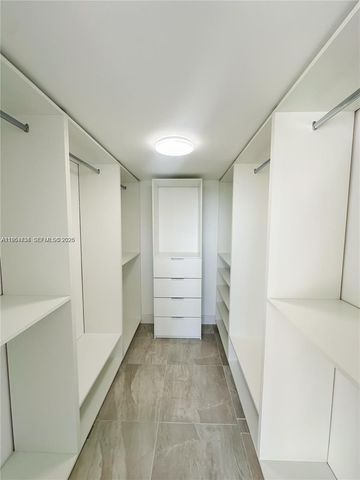 16546 NE 26th Ave 4J, North Miami Beach, FL 33160