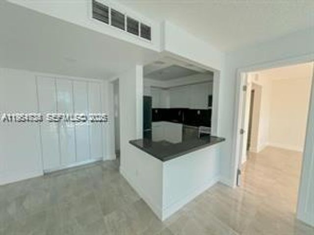16546 NE 26th Ave 4J, North Miami Beach, FL 33160