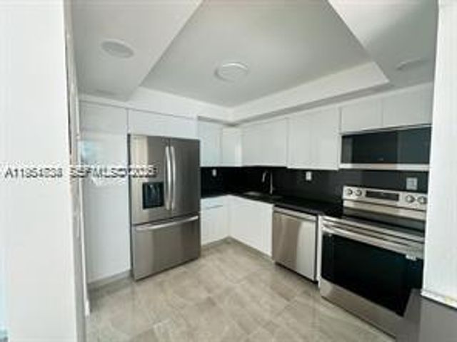 16546 NE 26th Ave 4J, North Miami Beach, FL 33160