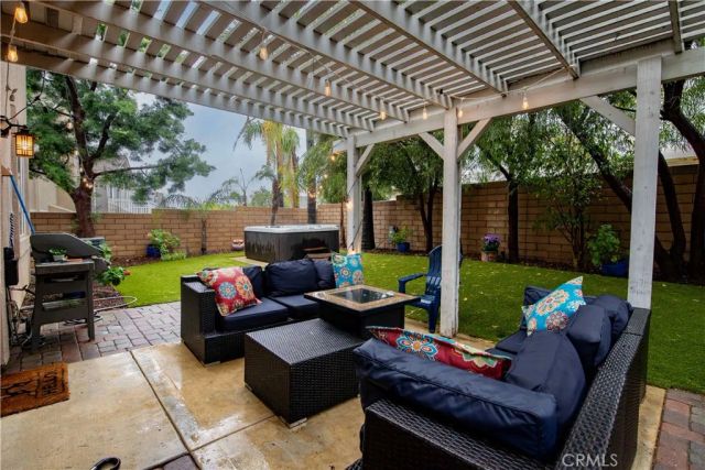 6755 Cowboy Street, Simi Valley, CA 93063