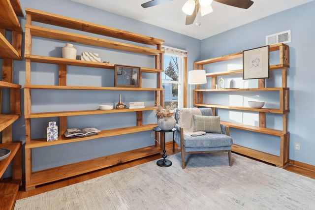 835 E Holt AVENUE, Milwaukee, WI 53207