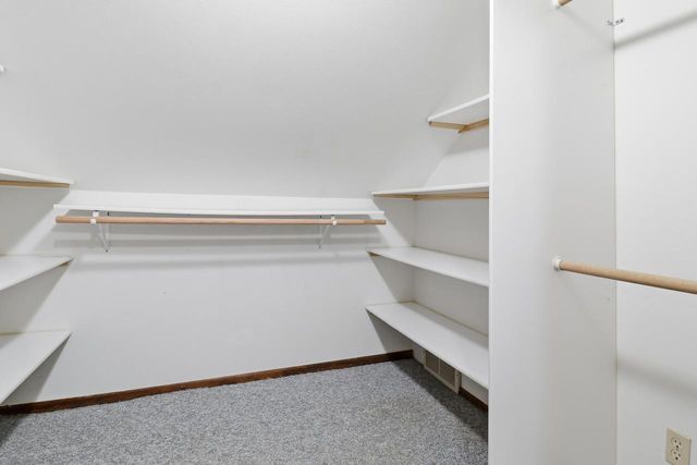 835 E Holt AVENUE, Milwaukee, WI 53207