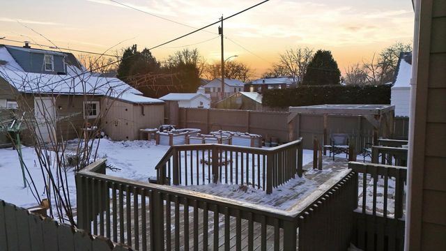 835 E Holt AVENUE, Milwaukee, WI 53207