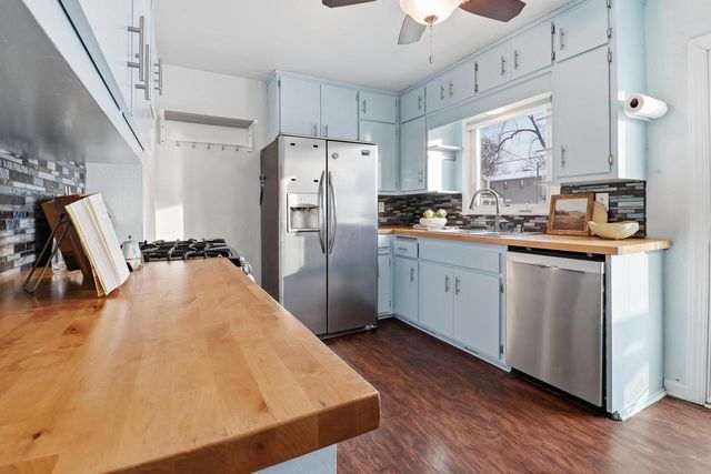 835 E Holt AVENUE, Milwaukee, WI 53207