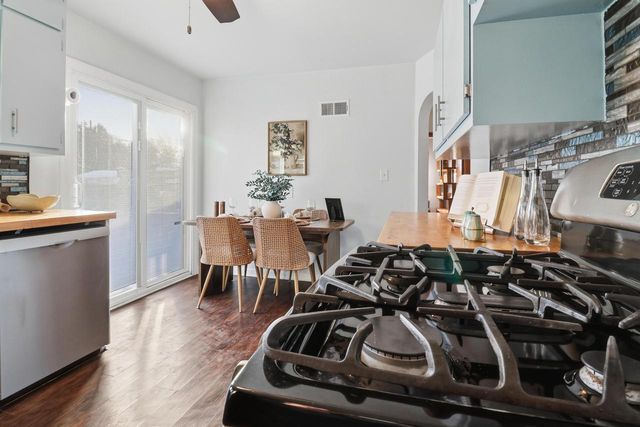 835 E Holt AVENUE, Milwaukee, WI 53207