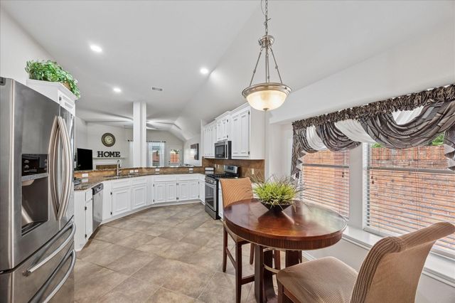 9411 Comstock Meadows Drive, Houston, TX 77095