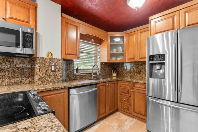 1820 James Avenue 2F, Miami Beach, FL 33139