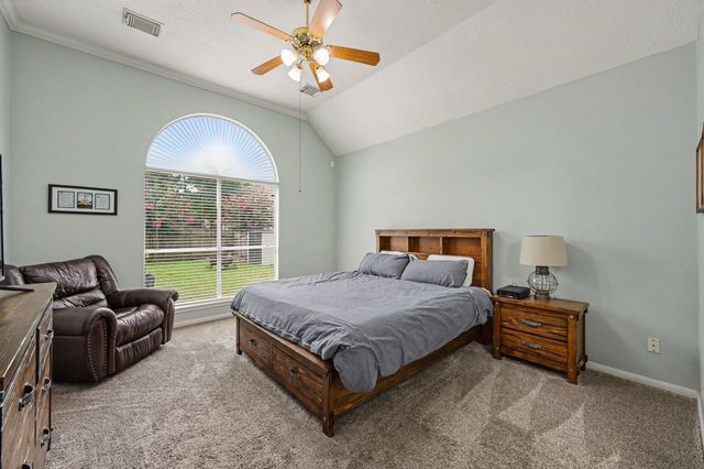 31535 Crestwood Park, Conroe, TX 77385