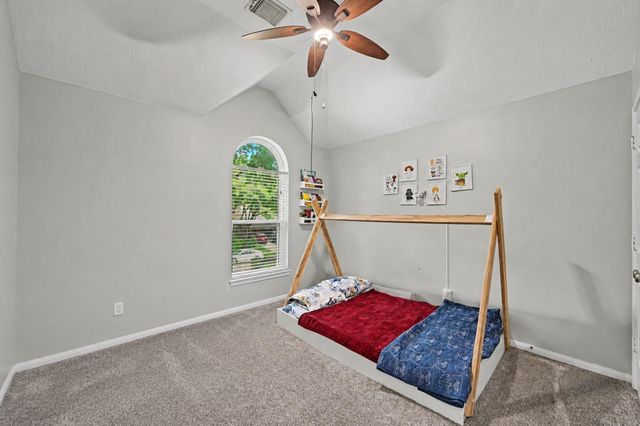 31535 Crestwood Park, Conroe, TX 77385