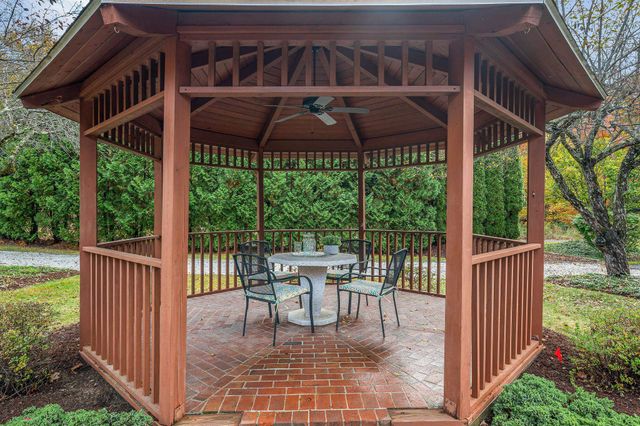 152 Liberty Hill Road, Bedford, NH 03110