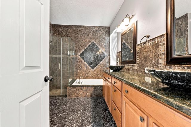 514 GREG STREET, Valrico, FL 33594