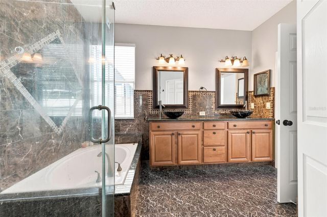 514 GREG STREET, Valrico, FL 33594