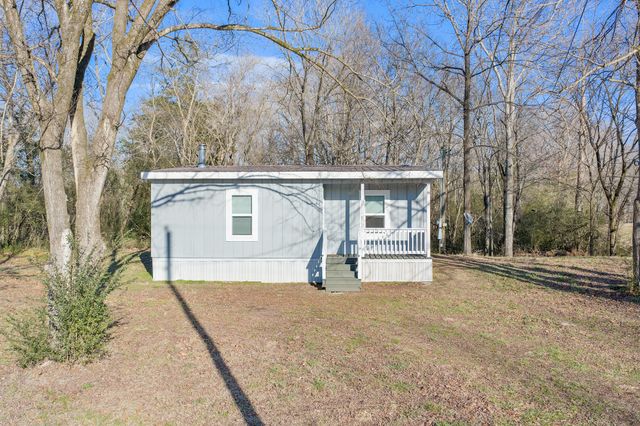 6450 Three Way Rd, Decaturville, TN 38329
