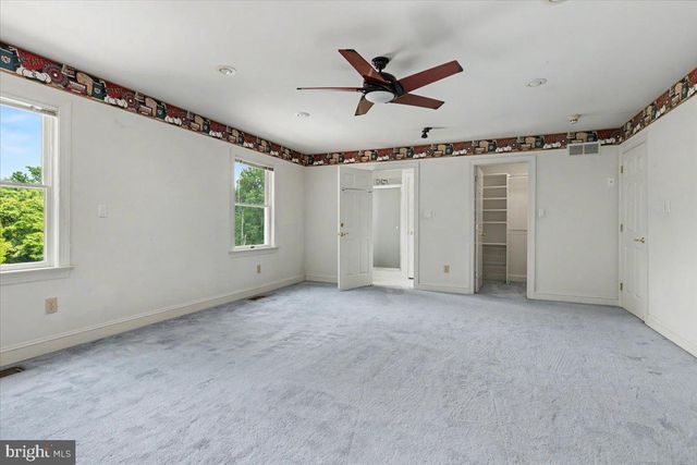 1558 RIVER RD, New Hope, PA 18938