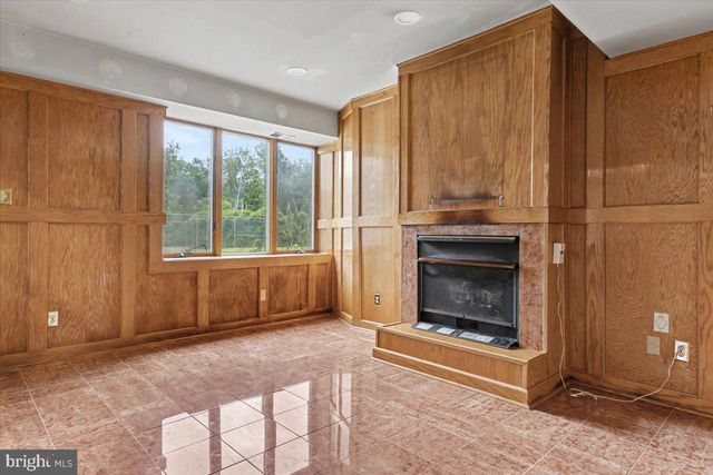 1558 RIVER RD, New Hope, PA 18938