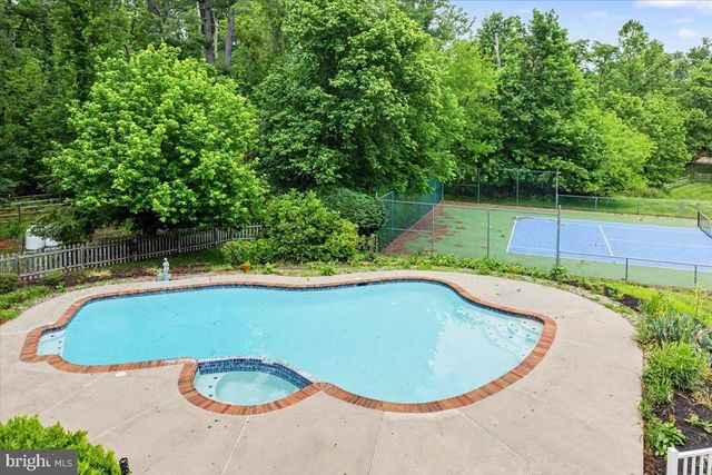 1558 RIVER RD, New Hope, PA 18938