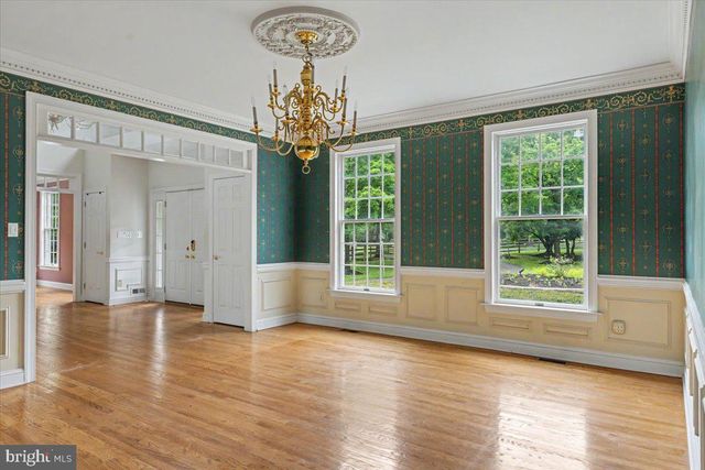 1558 RIVER RD, New Hope, PA 18938