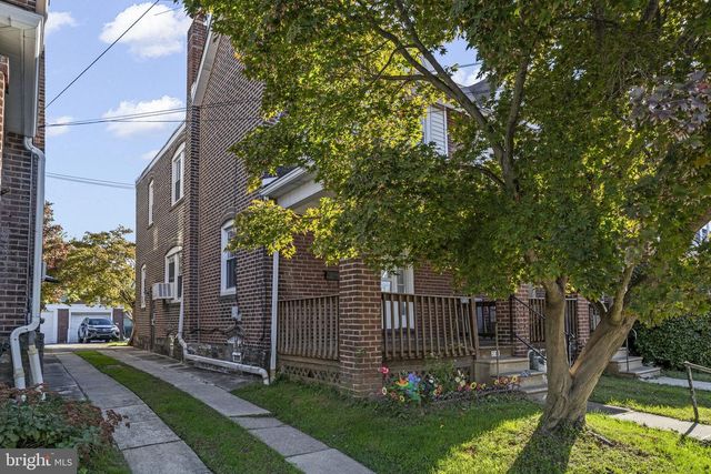 231 WOLFENDEN AVE, Collingdale, PA 19023