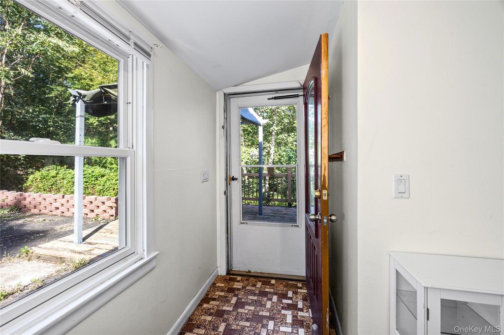 39 Amityville Road, Sound Beach, NY 11789 — photo 3