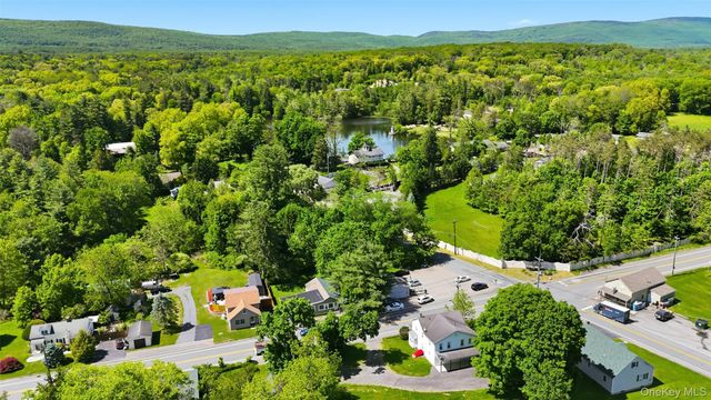 708 Burlingham Road, Pine Bush, NY 12566