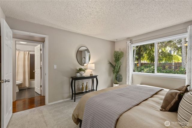25016 222nd Court SE, Maple Valley, WA 98038