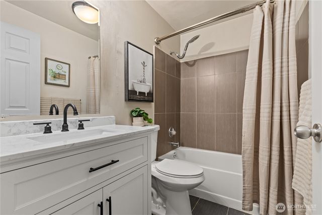 25016 222nd Court SE, Maple Valley, WA 98038