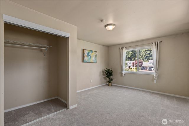 25016 222nd Court SE, Maple Valley, WA 98038