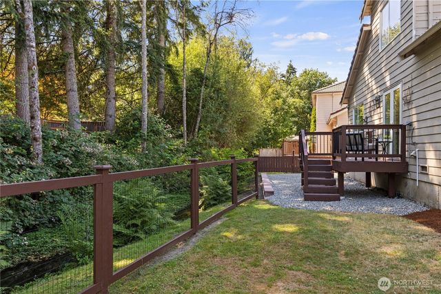 25016 222nd Court SE, Maple Valley, WA 98038