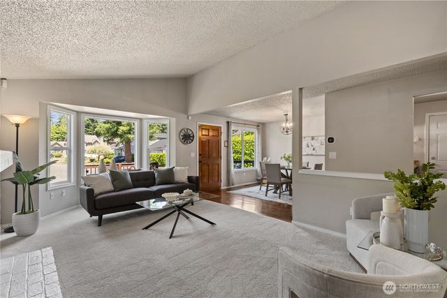 25016 222nd Court SE, Maple Valley, WA 98038