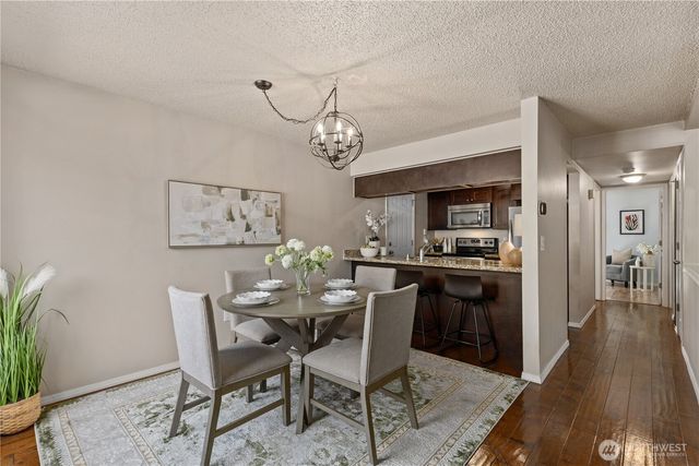 25016 222nd Court SE, Maple Valley, WA 98038