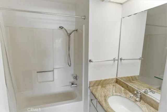14727 Magnolia 110, Sherman Oaks, CA 91403