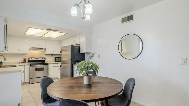 16 W Loma Vista Drive Apt 104, Tempe, AZ 85282