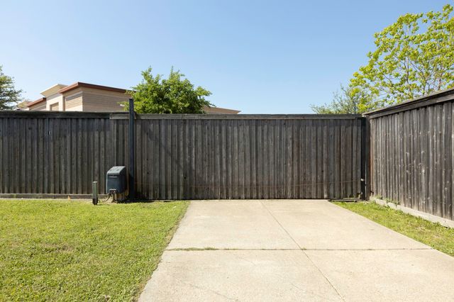5414 Cypress Drive, Rowlett, TX 75089