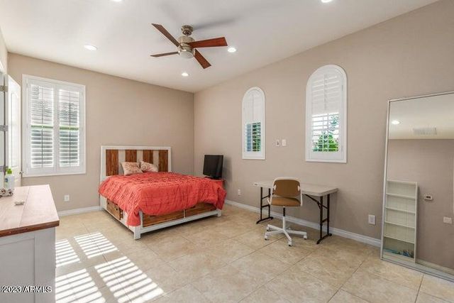 193 E Crescent Place, Chandler, AZ 85249