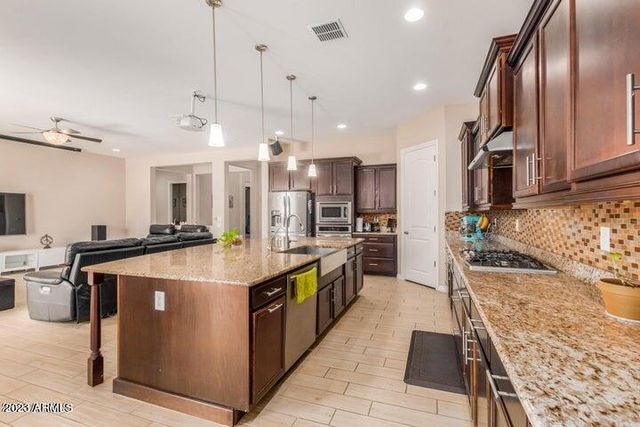 193 E Crescent Place, Chandler, AZ 85249