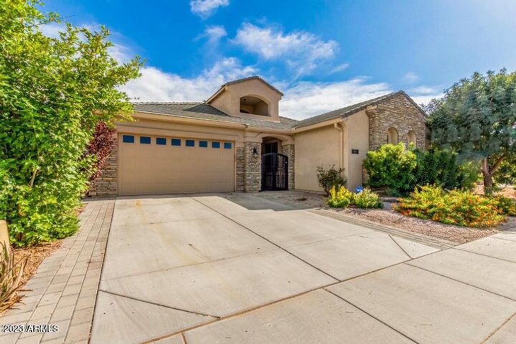 193 E Crescent Place, Chandler, AZ 85249