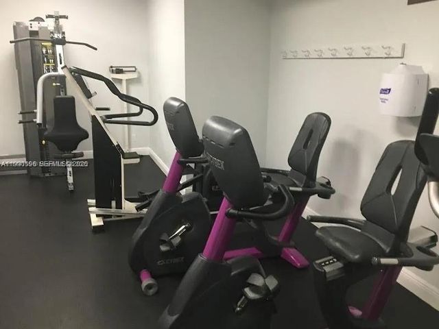 200 Berkley Road 123, Hollywood, FL 33024
