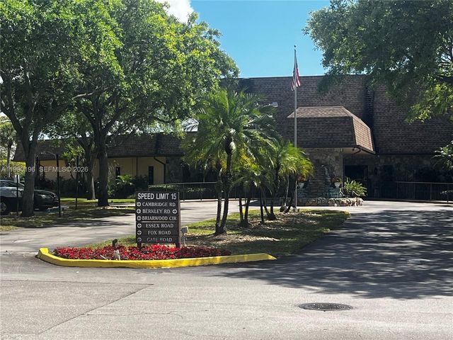 200 Berkley Road 123, Hollywood, FL 33024