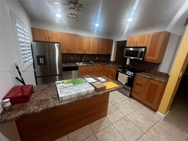 200 Berkley Road 123, Hollywood, FL 33024