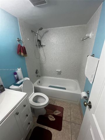 200 Berkley Road 123, Hollywood, FL 33024