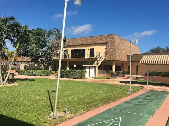 200 Berkley Road 123, Hollywood, FL 33024