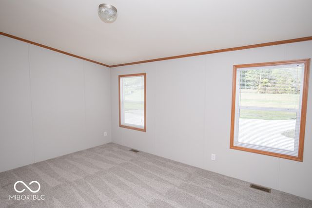 987 E Summit Street, North Vernon, IN 47265