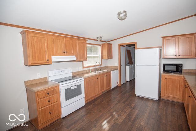 987 E Summit Street, North Vernon, IN 47265