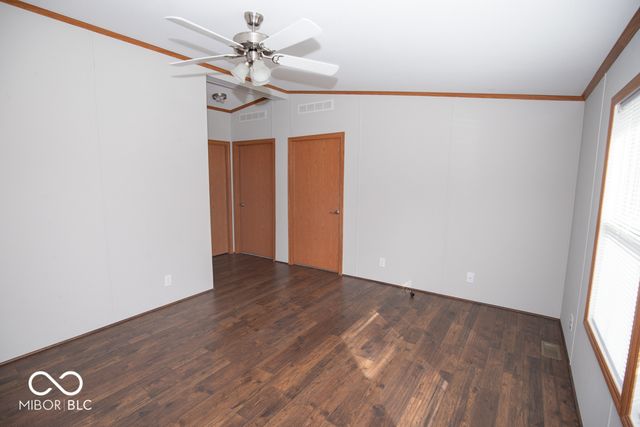 987 E Summit Street, North Vernon, IN 47265