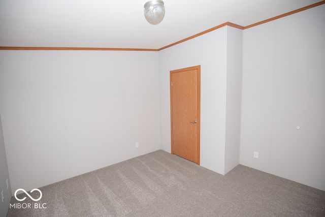 987 E Summit Street, North Vernon, IN 47265